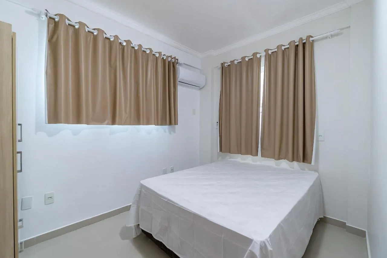 Διαμέρισμα Apto Pertinho Da Avenida Da Praia De Bombas - 2 Dorms 4 Pessoas Bombinhas